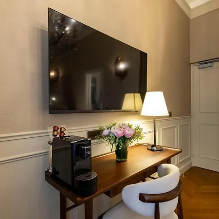 Otel Foch Paris