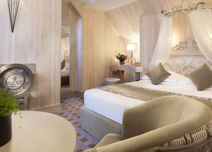 ريسيدونس فوش فندق