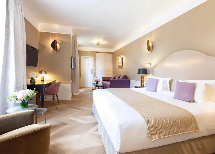 ريسيدونس فوش 4* باريس