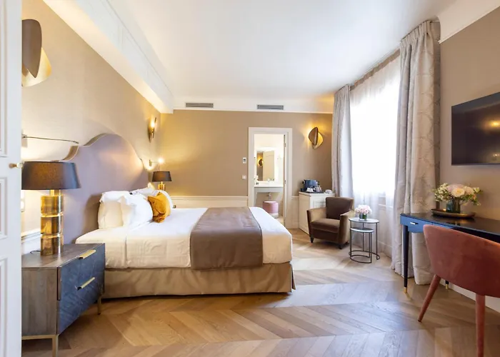 ريسيدونس فوش فندق