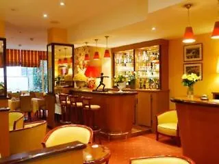 ريسيدونس فوش فندق