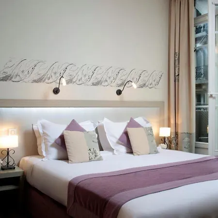 Foch Hotel