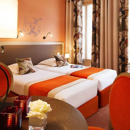Foch 4* Paris